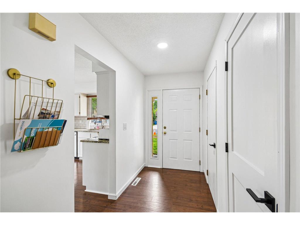 5595 Albert Street Shoreview MN 55126 7093762 image23