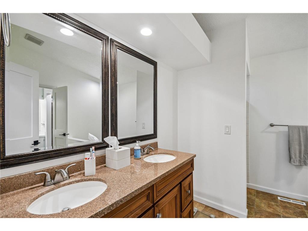5595 Albert Street Shoreview MN 55126 7093762 image36
