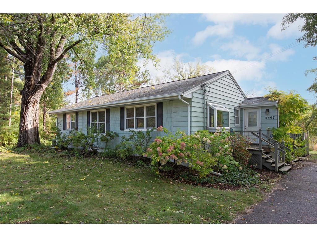 5597 Lake Elmo Avenue N, Lake Elmo, MN, 55042 MLS 6455139 Edina Realty