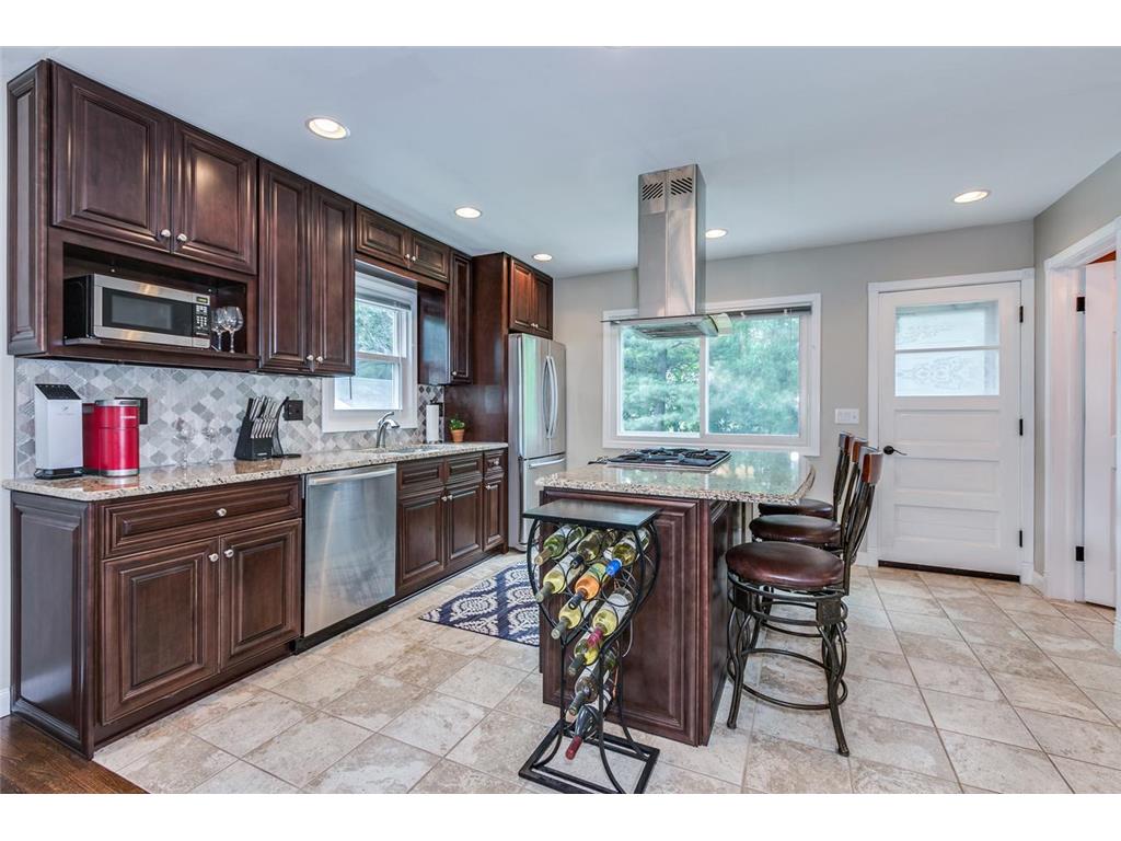 560 3rd Avenue NW New Brighton MN 55112 6366837 image1