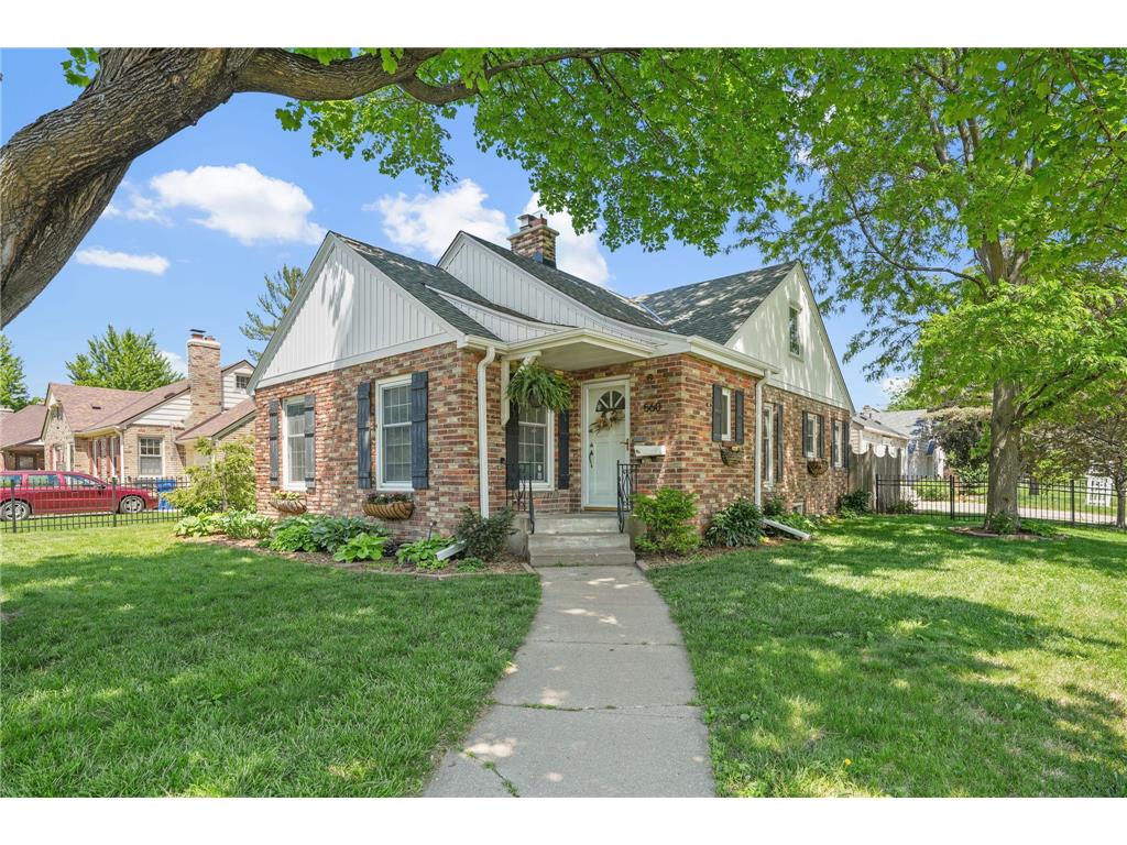 560 Cretin Avenue S Saint Paul MN 55116 6742928 image1