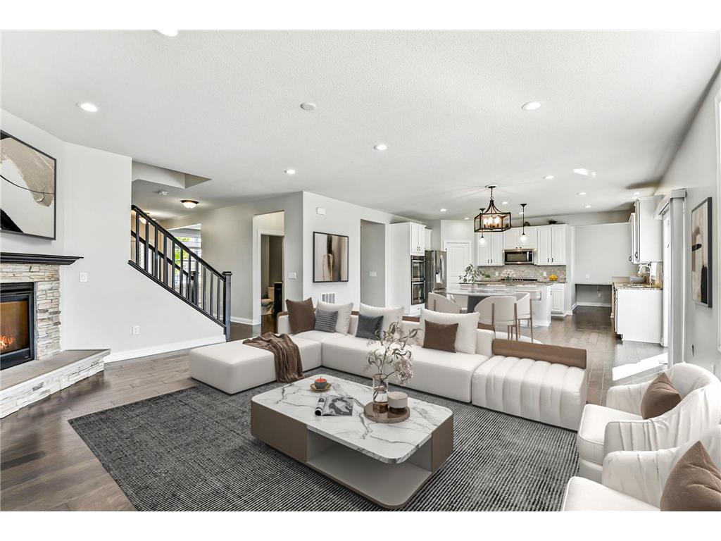 560 Devine Drive New Brighton MN 55112 6777694 image1