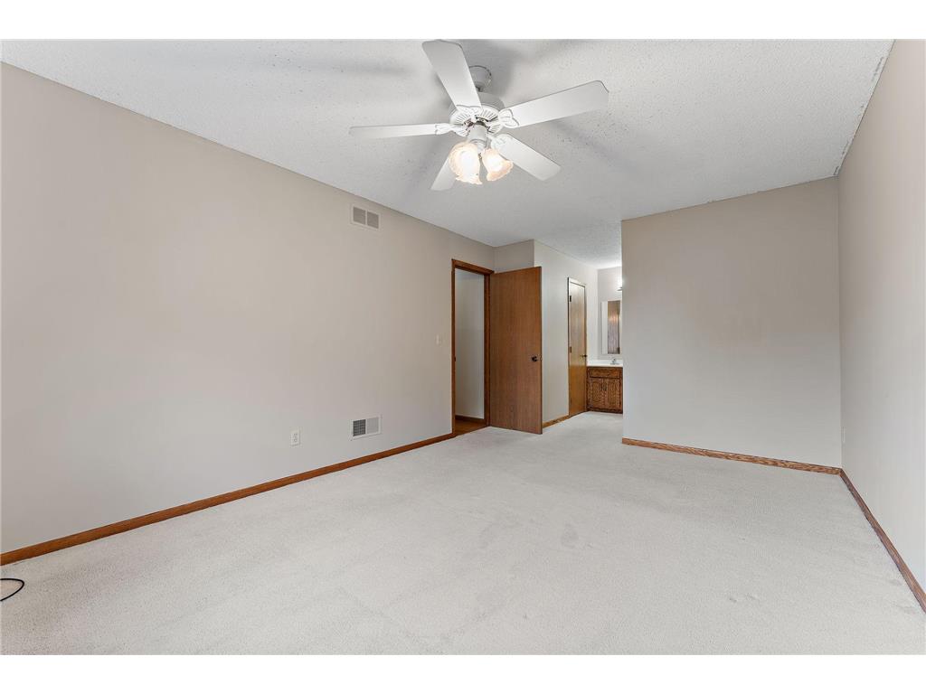 560 Donegal Circle Shoreview MN 55126 7102365 image15