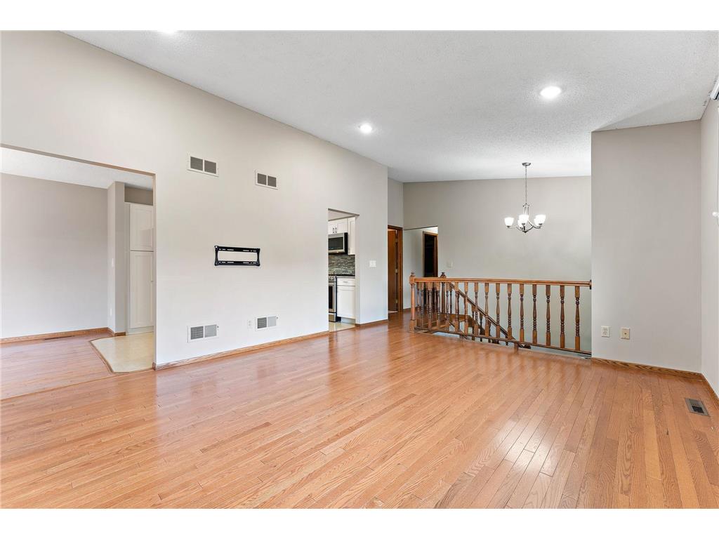 560 Donegal Circle Shoreview MN 55126 7102365 image5