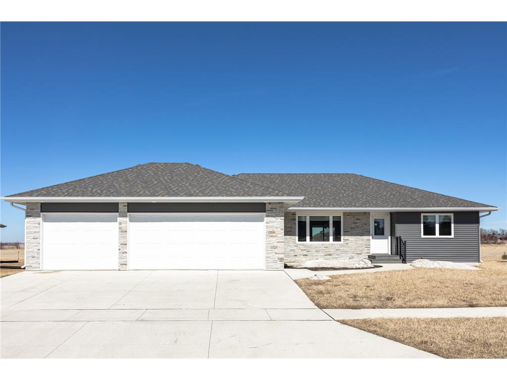 560 Hill Crest Street Edgerton MN 56128 7040036 image1