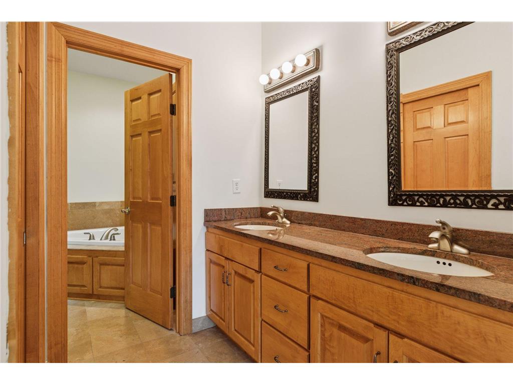 560 Lakeside Bay Drive S Bayport MN 55003 - St Croix River 6753052 image19