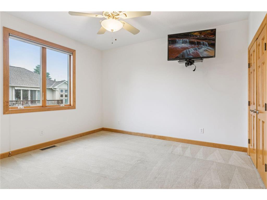 560 Lakeside Bay Drive S Bayport MN 55003 - St Croix River 6753052 image21