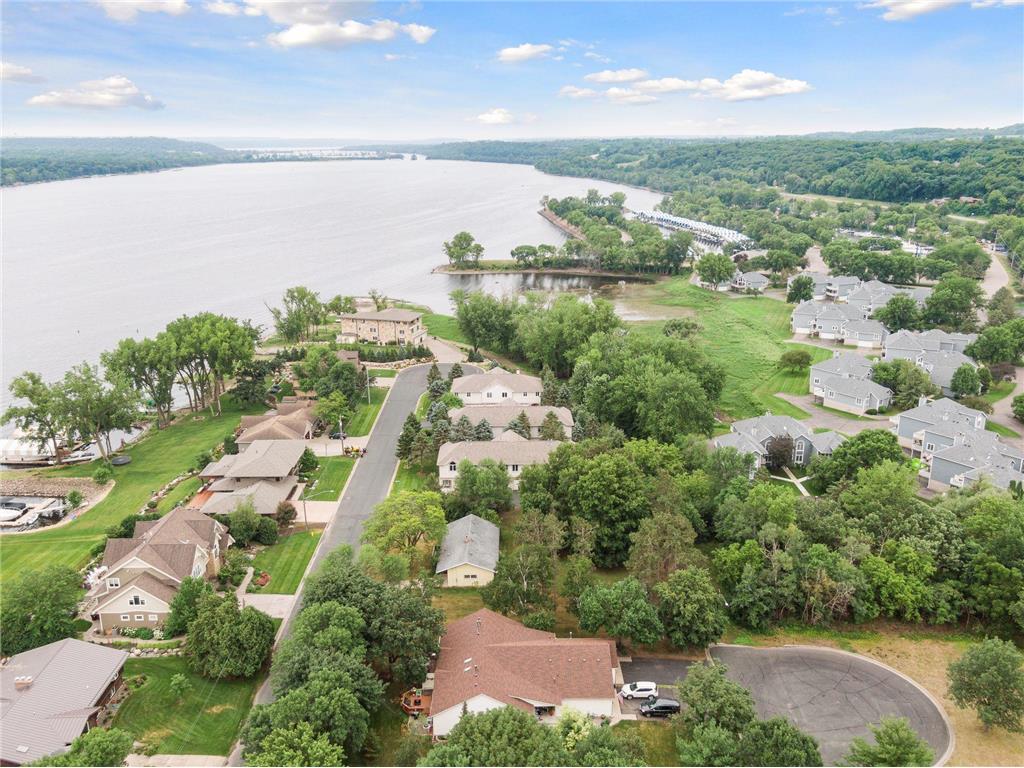 560 Lakeside Bay Drive S Bayport MN 55003 - St Croix River 6753052 image4