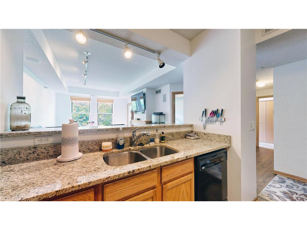 560 N 2nd Street #300 Minneapolis MN 55401 7035544 image5