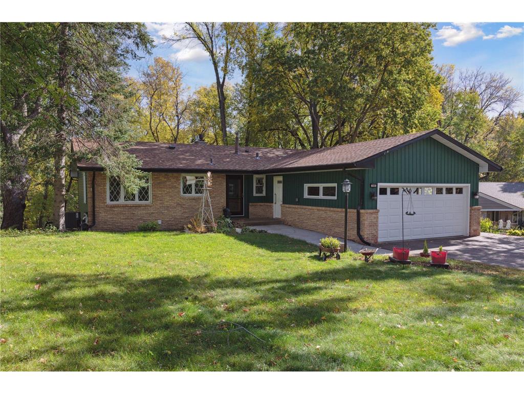 560 Rice Creek Boulevard NE Fridley MN 55432 - Rice Creek 6449105 image1