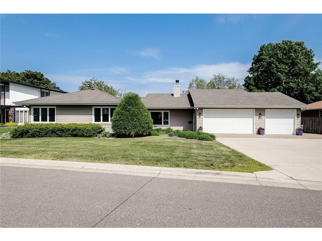 5600 Twin Lake Terrace N Crystal MN 55429 - Twin Lake 6372925 image1