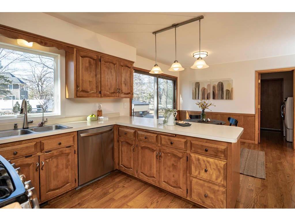 5600 W 70th Street Edina MN 55439 7083247 image11