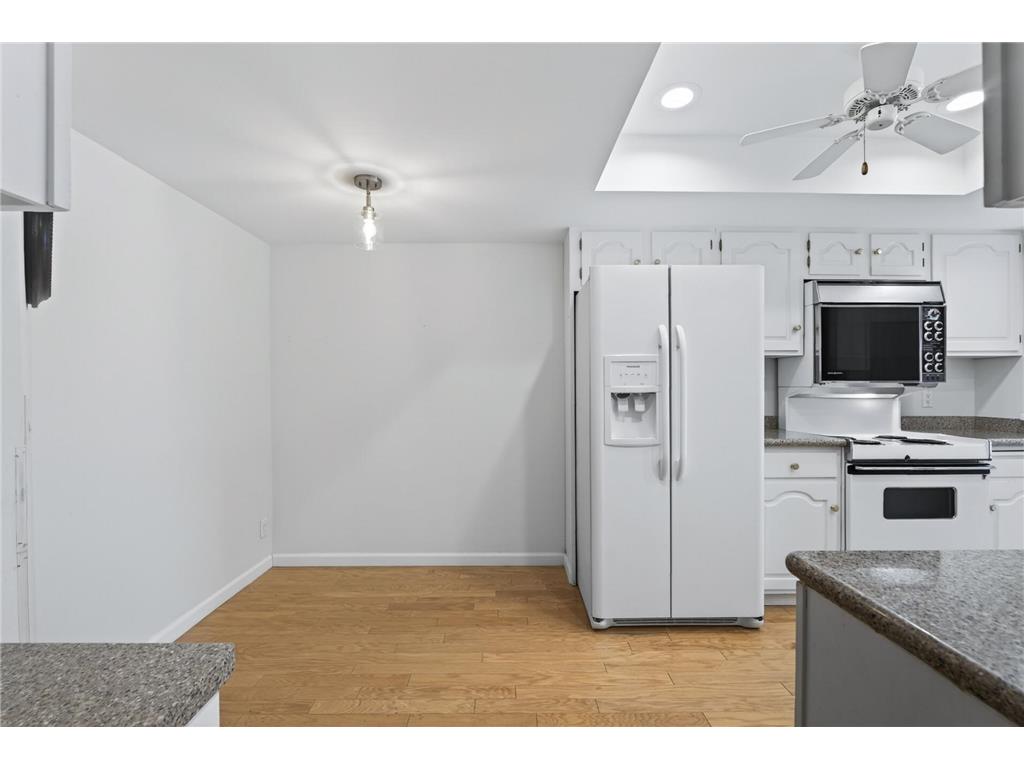 5601 Dewey Hill Road #119 Edina MN 55439 7065670 image19