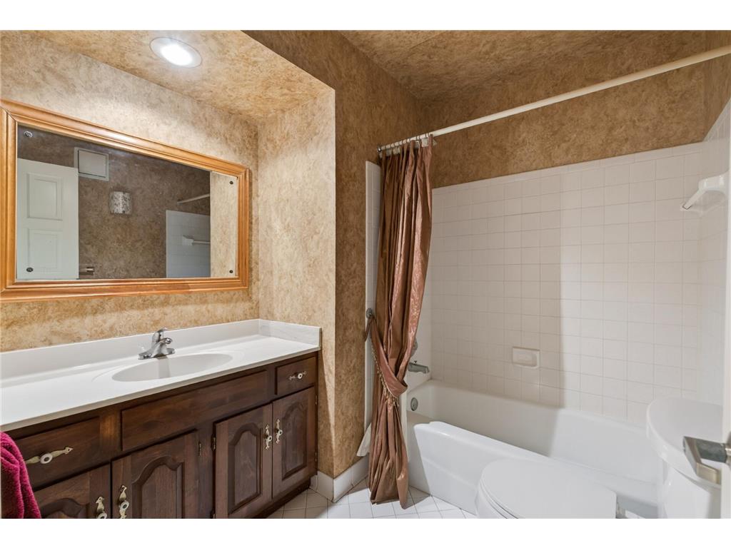 5601 Dewey Hill Road #119 Edina MN 55439 7065670 image33
