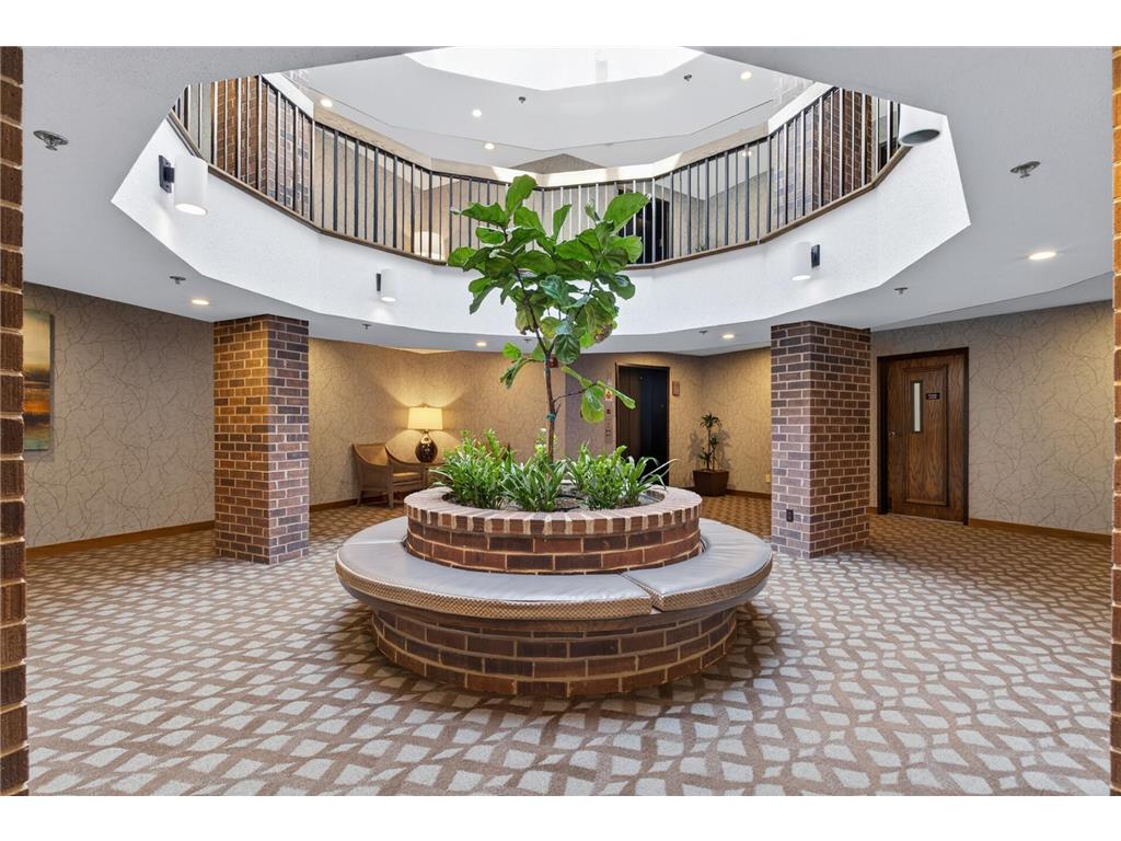 5601 Dewey Hill Road #119 Edina MN 55439 7065670 image4