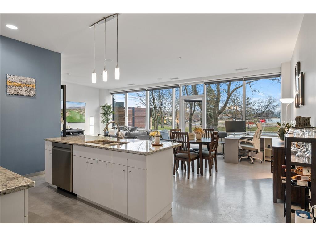 5601 Smetana Drive #111 Minnetonka MN 55343 6472112 image1