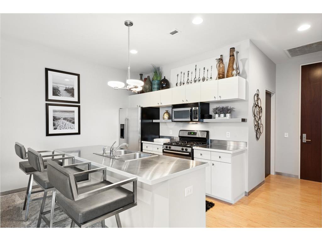 5601 Smetana Drive #114 Minnetonka MN 55343 6314122 image1