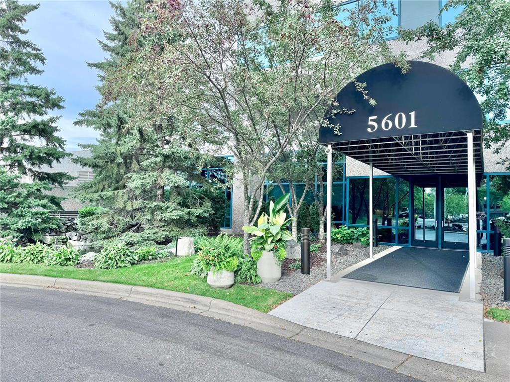 5601 Smetana Drive #407 Minnetonka MN 55343 6796977 image20