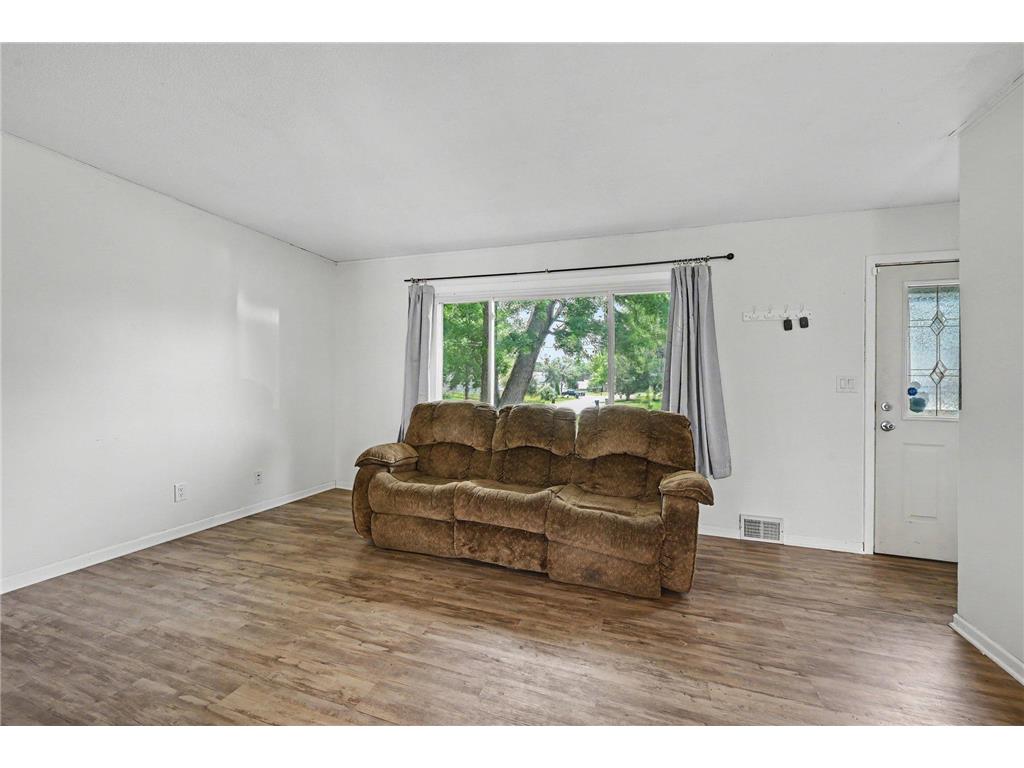 5602 57th Avenue N Crystal MN 55429 7047790 image3