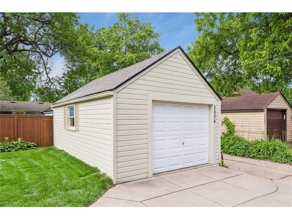 5604 Bloomington Avenue Minneapolis MN 55417 7092411 image40