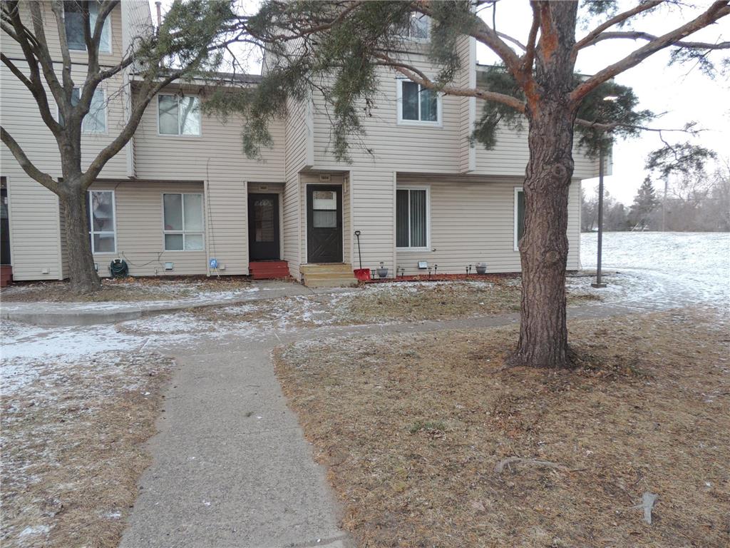 5604 Brookdale Drive N Brooklyn Park MN 55443 6738941 image1