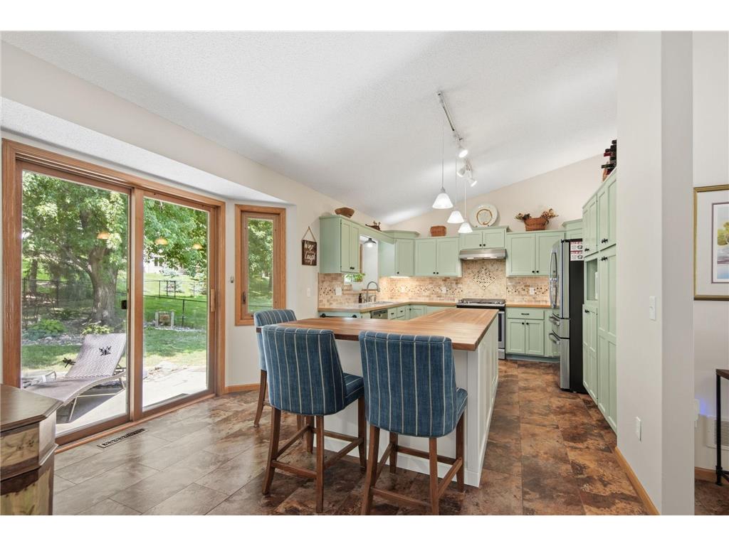 5604 Lone Oak Drive Savage MN 55378 7111074 image8