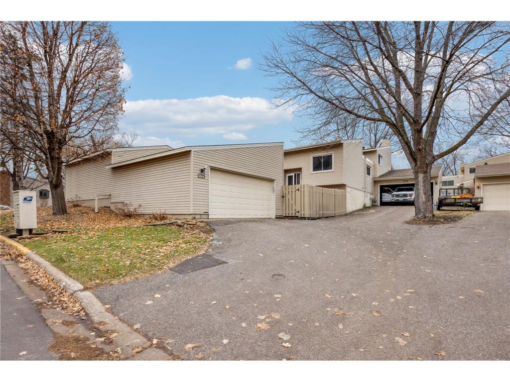 5604 W Bavarian Pass Fridley MN 55432 6472435 image1