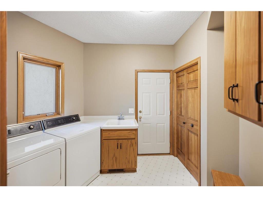 5605 Saint Albans Circle Shoreview MN 55126 7057175 image30