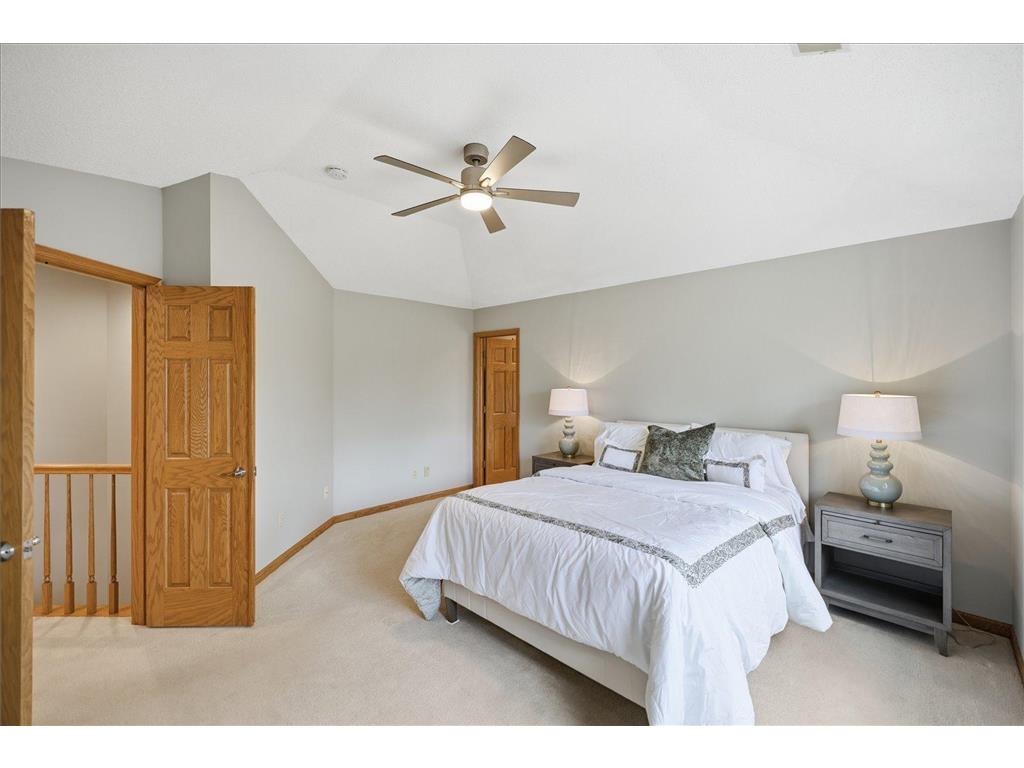 5605 Saint Albans Circle Shoreview MN 55126 7057175 image36