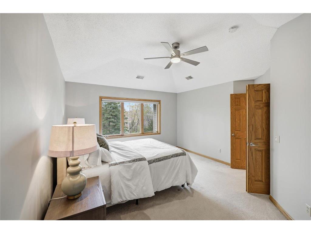 5605 Saint Albans Circle Shoreview MN 55126 7057175 image37