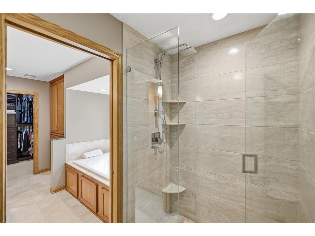 5605 Saint Albans Circle Shoreview MN 55126 7057175 image41