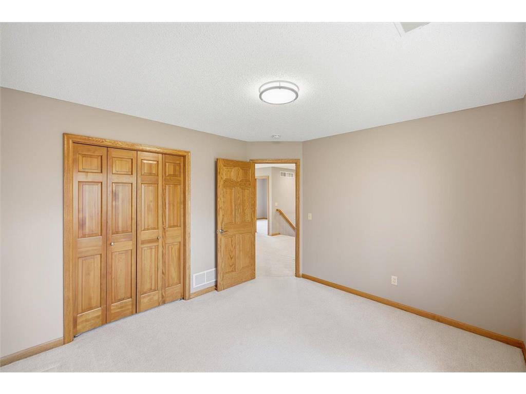 5605 Saint Albans Circle Shoreview MN 55126 7057175 image47