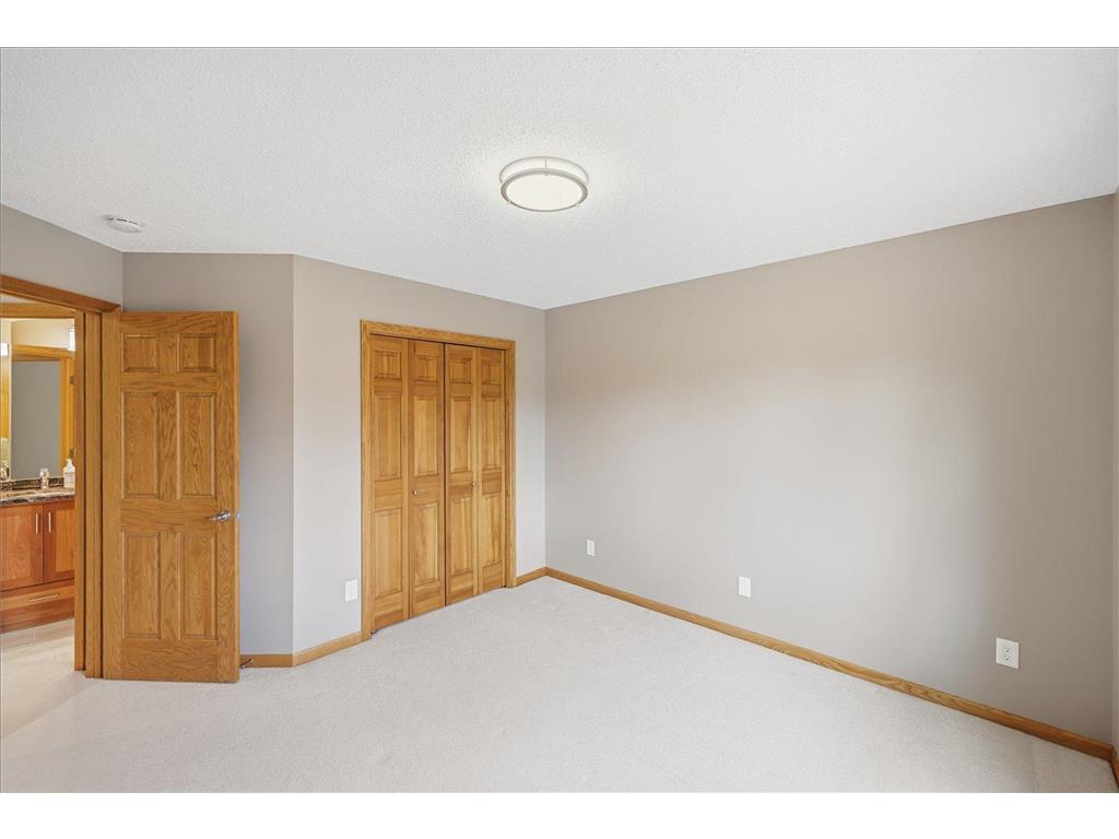 5605 Saint Albans Circle Shoreview MN 55126 7057175 image50