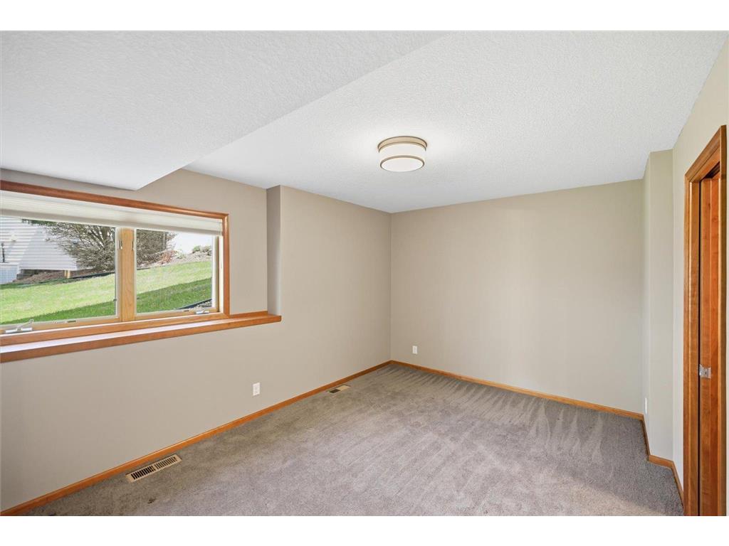 5605 Saint Albans Circle Shoreview MN 55126 7057175 image64