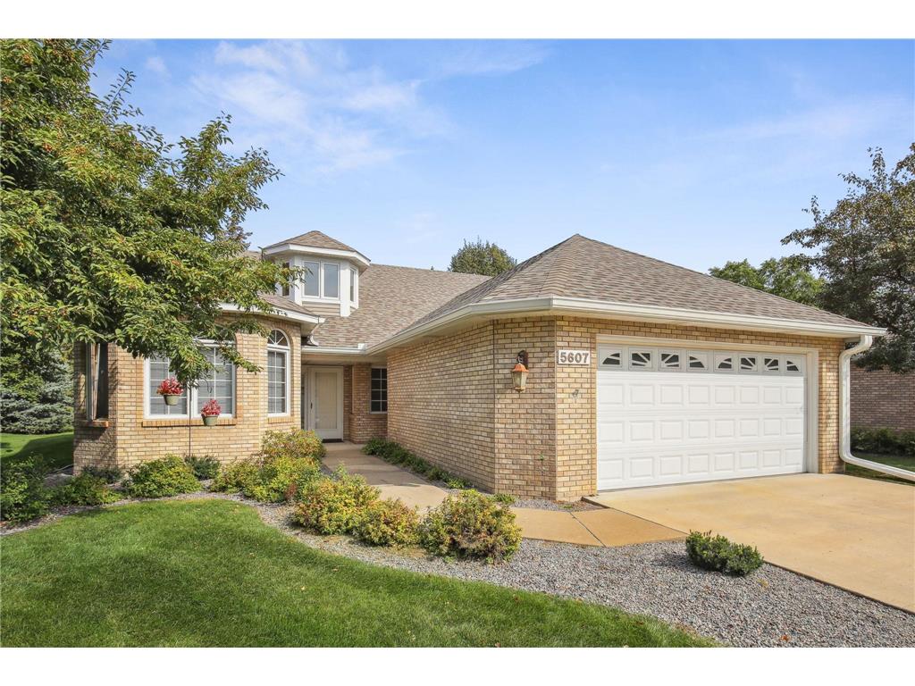 5607 Dunlap Avenue N Shoreview MN 55126 6612678 image1