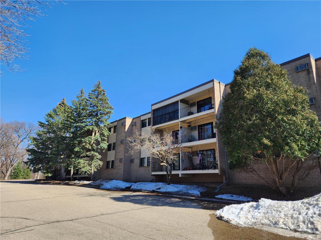 5607 Green Circle Drive #206 Minnetonka MN 55343 6353853 image1