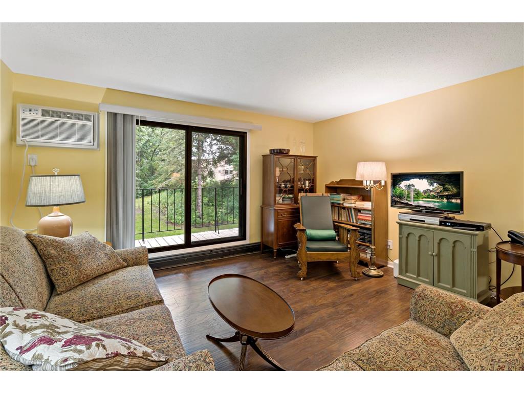 5607 Green Circle Drive #206 Minnetonka MN 55343 6606167 image1