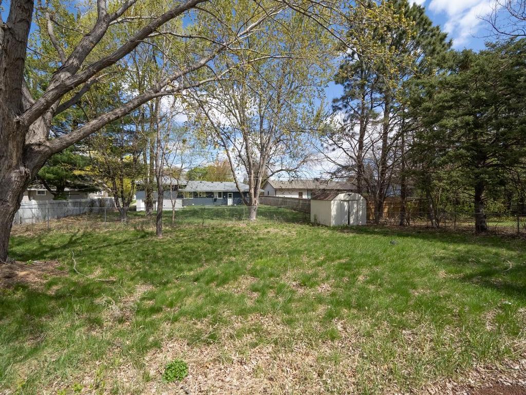 5608 80th Avenue N Brooklyn Park MN 55443 7067139 image27