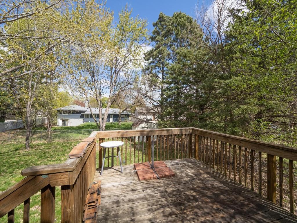 5608 80th Avenue N Brooklyn Park MN 55443 7067139 image28