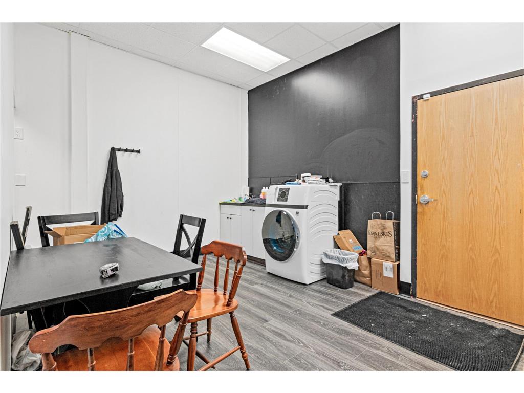 5609 Chicago Avenue S Minneapolis MN 55417 7011885 image11