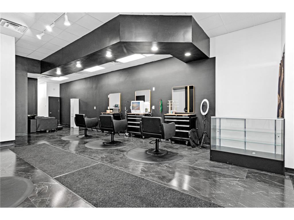 5609 Chicago Avenue S Minneapolis MN 55417 7011885 image2