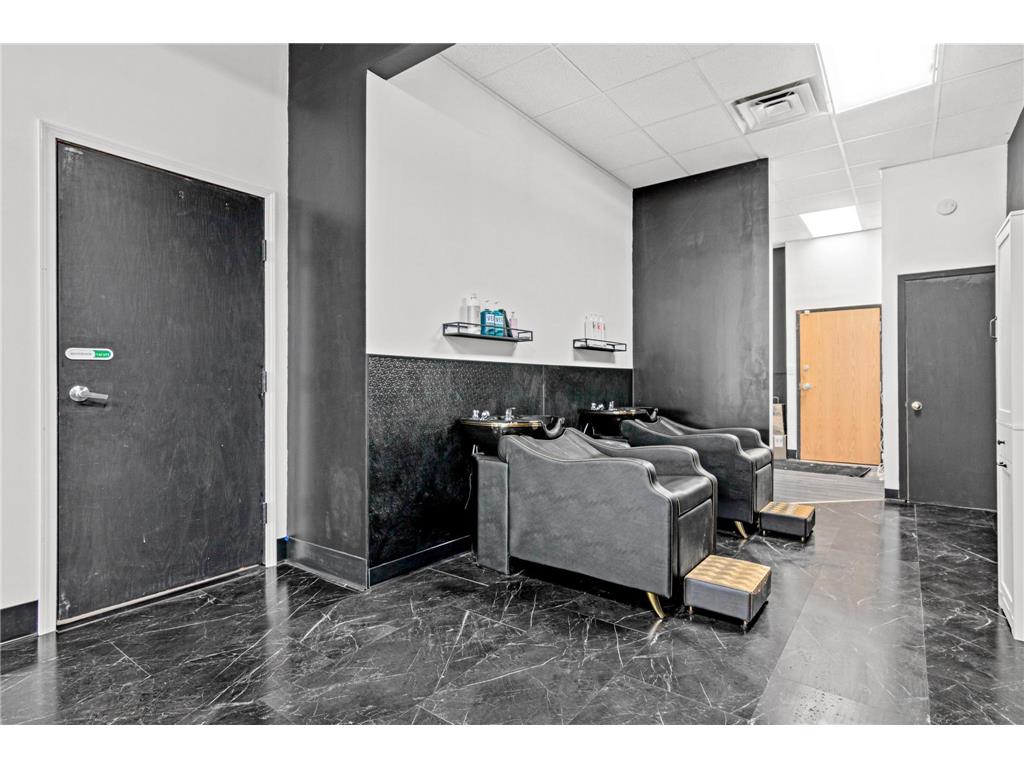 5609 Chicago Avenue S Minneapolis MN 55417 7011885 image4