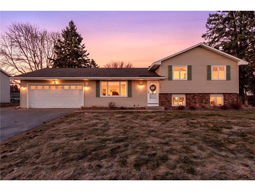 5609 Upper 136th Street Court W Apple Valley MN 55124 7038101 image1