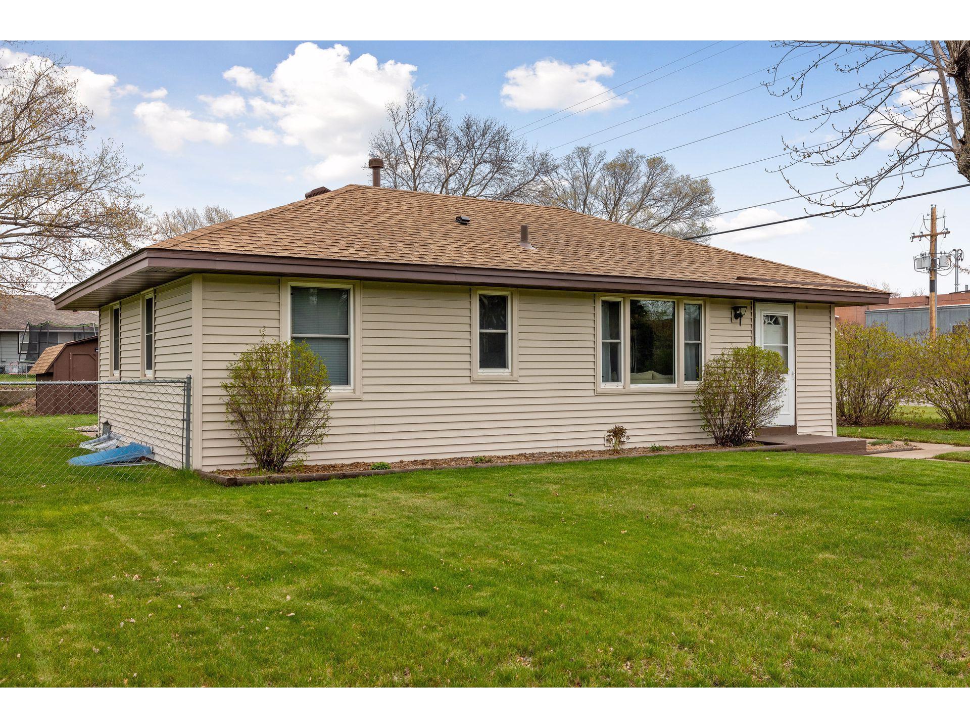 561 114th Avenue NW, Coon Rapids, MN 55448 MLS 5752915 Edina Realty