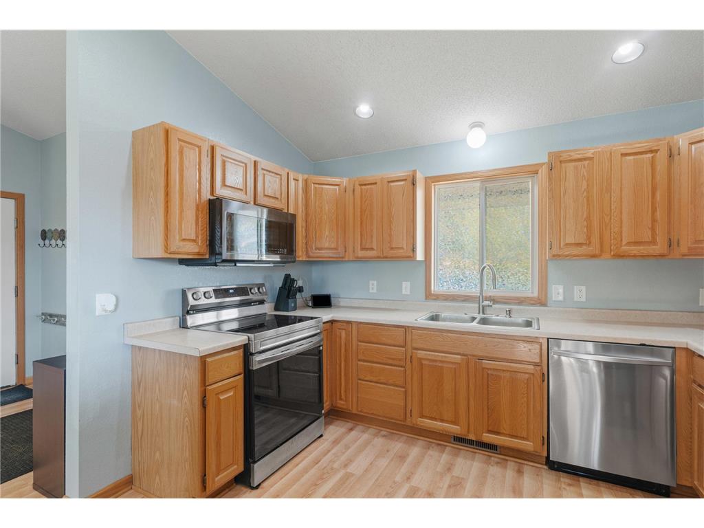 561 12th Street SW Faribault MN 55021 7063432 image8