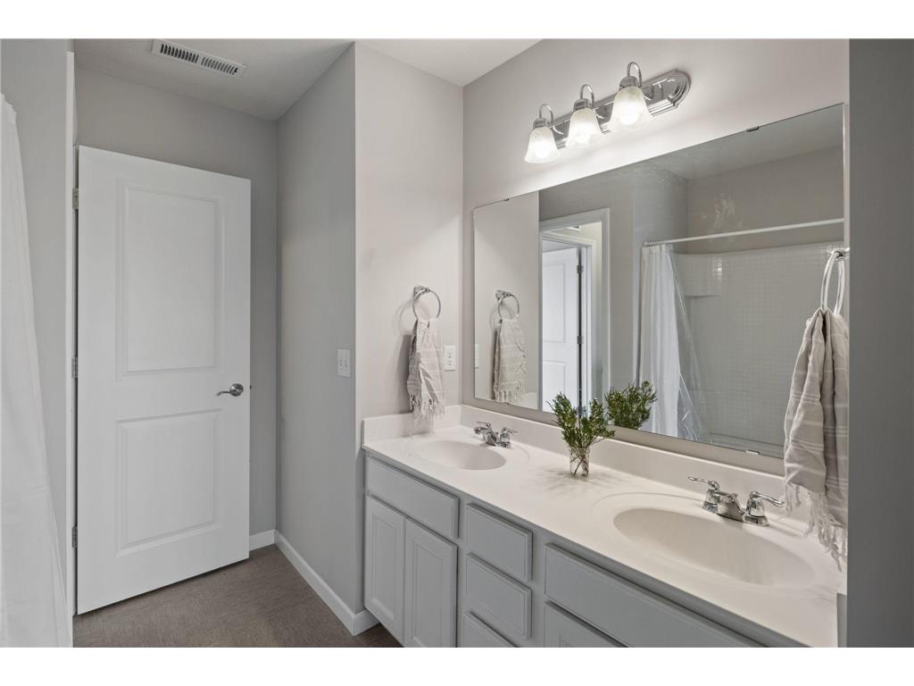 561 14th Street NW New Brighton MN 55112 - Long Lake 7082067 image27