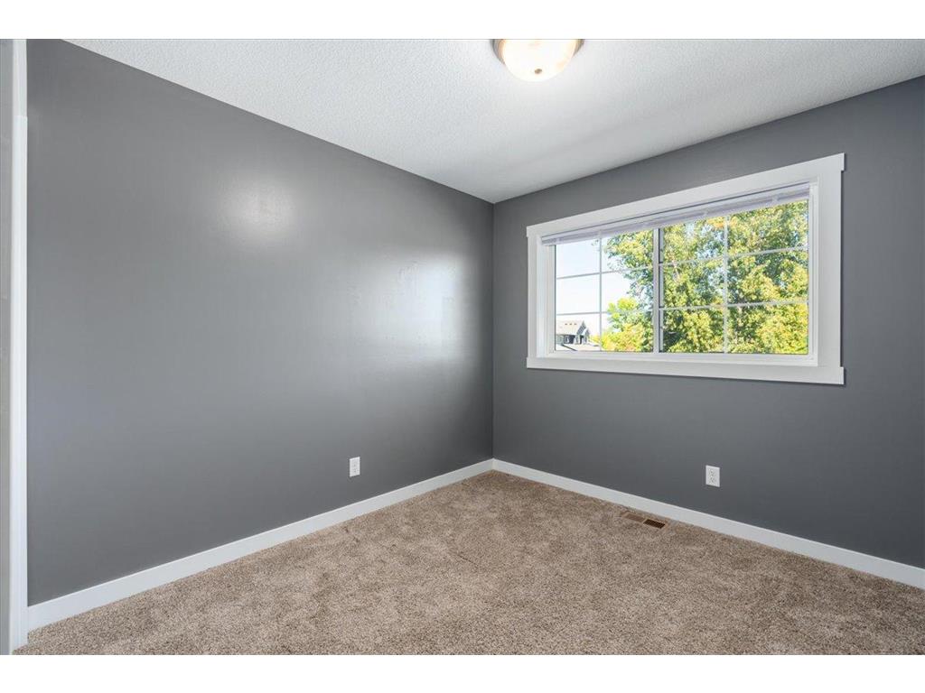 561 19th Place SE Cambridge MN 55008 7021120 image11