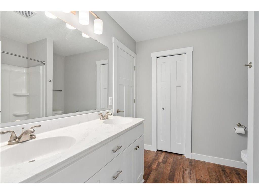 561 19th Place SE Cambridge MN 55008 7021120 image15