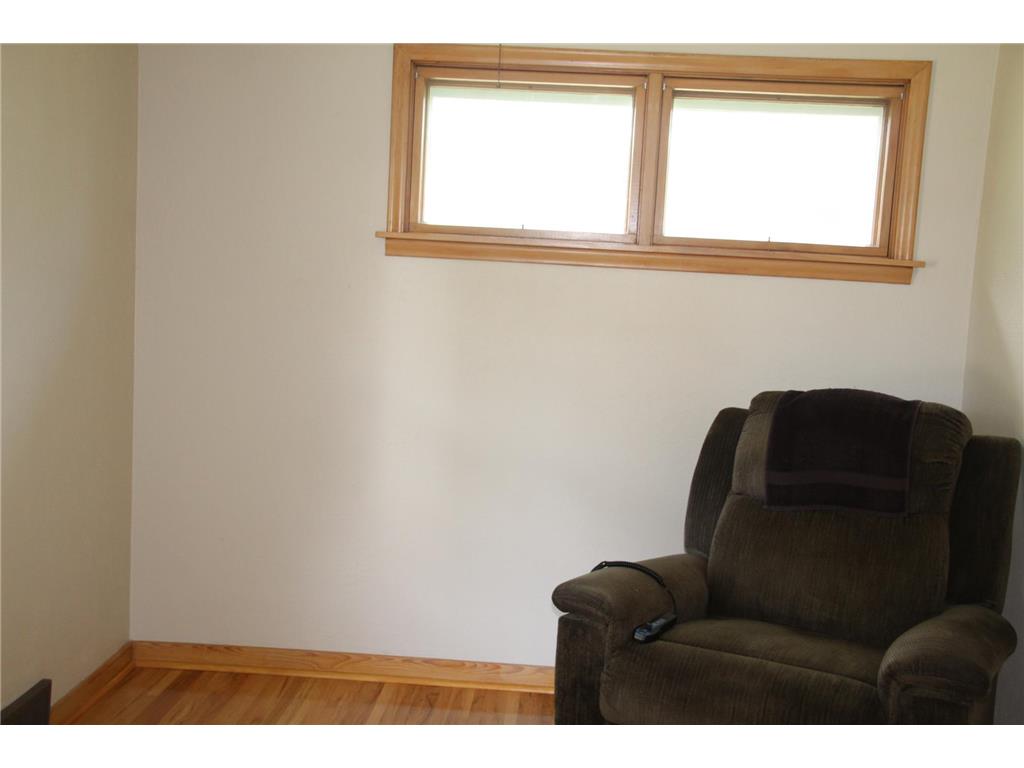 561 4th Street E Hector MN 55342 7084410 image11