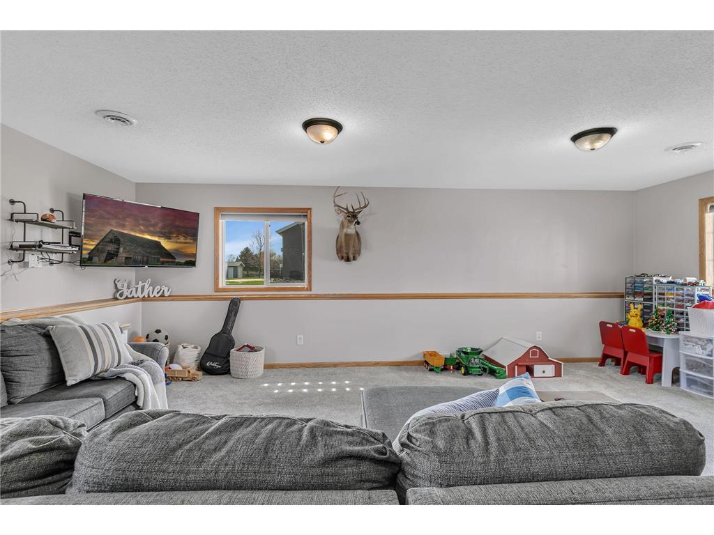 561 7th Street NW Richmond MN 56368 7069019 image23